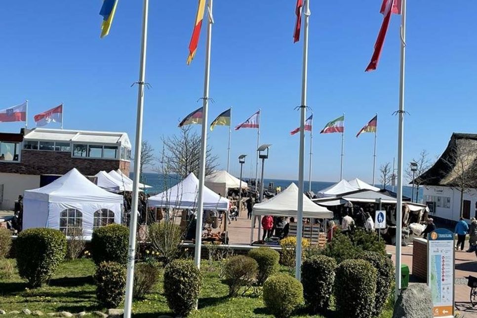 „Gute-Laune-Ostermeile“ auf dem Nystedplatz direkt am Meer.