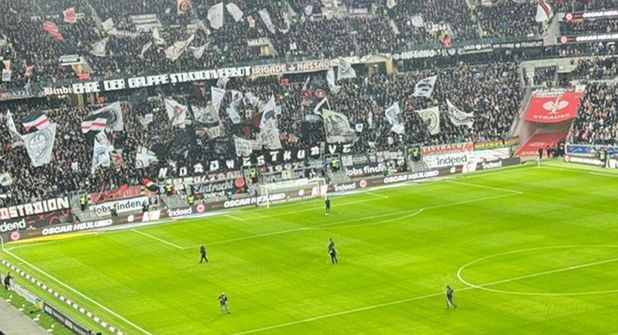 Eintracht-Jubel über drei Pluspunkte.