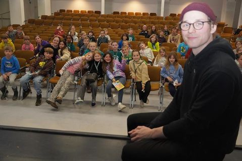 Sören Kindt sprach über Obdach- und Wohnungslosigkeit.
