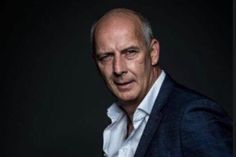 Mario Basler ist eine der markantesten Persönlichkeiten des deutschen Fußballs.