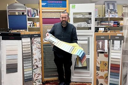 Textilhaus Flaig Schönwalde: Große Auswahl an Plissees, Sonnenschutz und Insektenschutz mit persönlicher Beratung und Montage vor Ort.