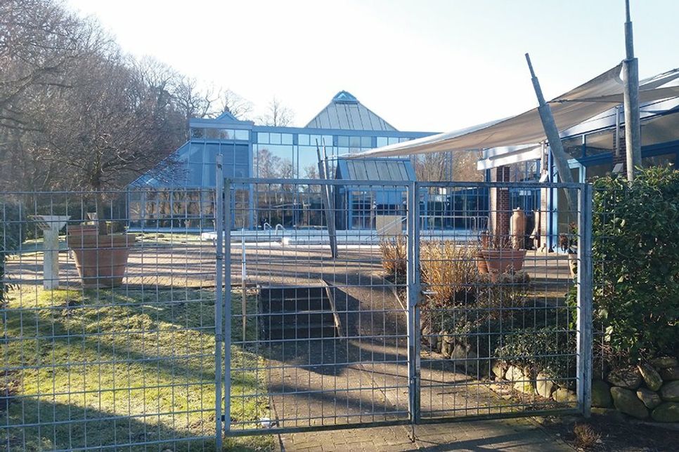 Die „Holstein Therme“ ist nach wie vor geschlossen. Die Stadt und „Asklepios“ suchen gemeinsam nach Lösungen, wie es weitergehen könnte.