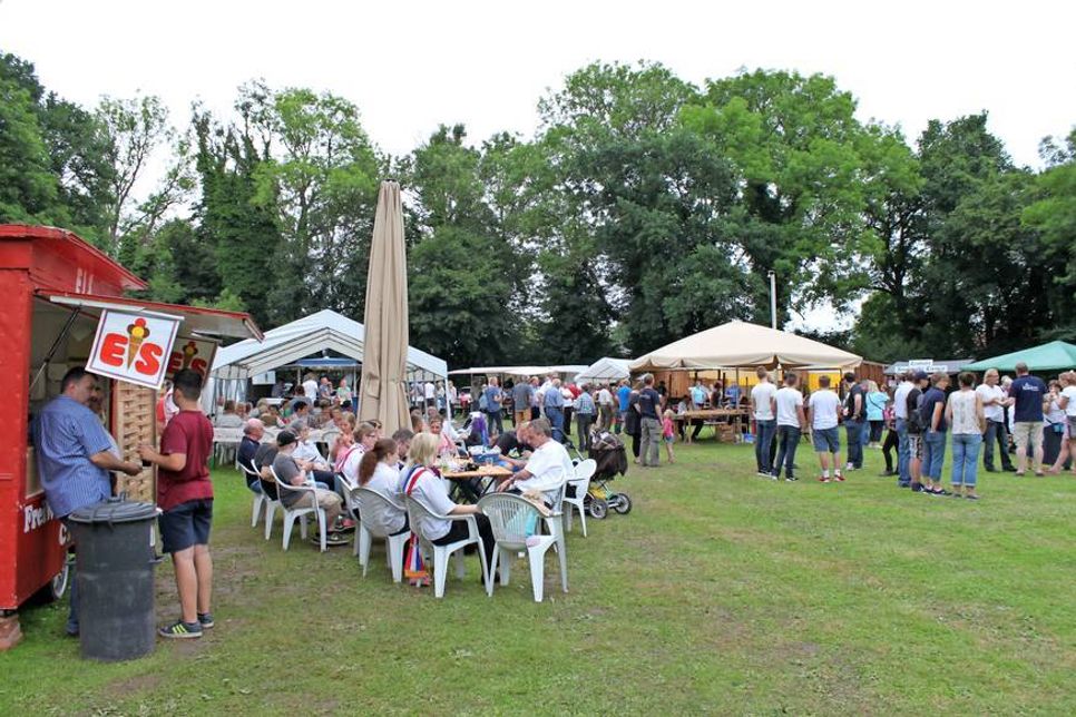 Der Festplatz am Kloster Cismar war das ganze Wochenende gut besucht.