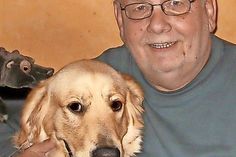 Jürgen Bühler und sein Begleiter Charly.