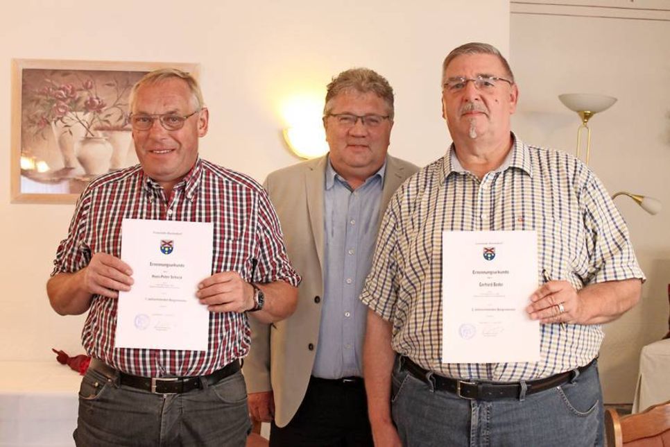 Bürgermeister Reinhard Schöning mit seinen Stellvertretern Hans-Peter Schock (lks.) und Gerhard Bedei (re.).