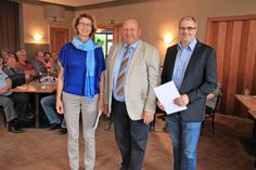 Bürgermeister Hartwig Bendfeldt mit seinen Stellvertretern Dietmar Lüdtke und Dagmar Will-Schmütz.