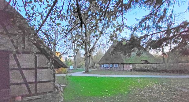 Der Budenzauber wird sicher von der Atmosphäre auf dem historischen Pfarrhof profitieren.