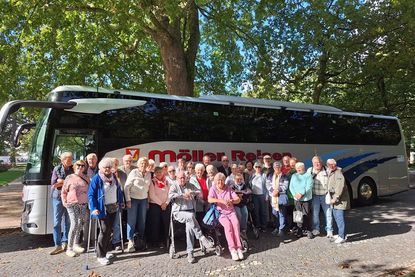 Gruppenbild der Reisenden.
