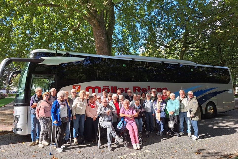 Gruppenbild der Reisenden.