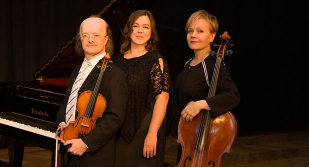 Klaviertrio con M.I.O.