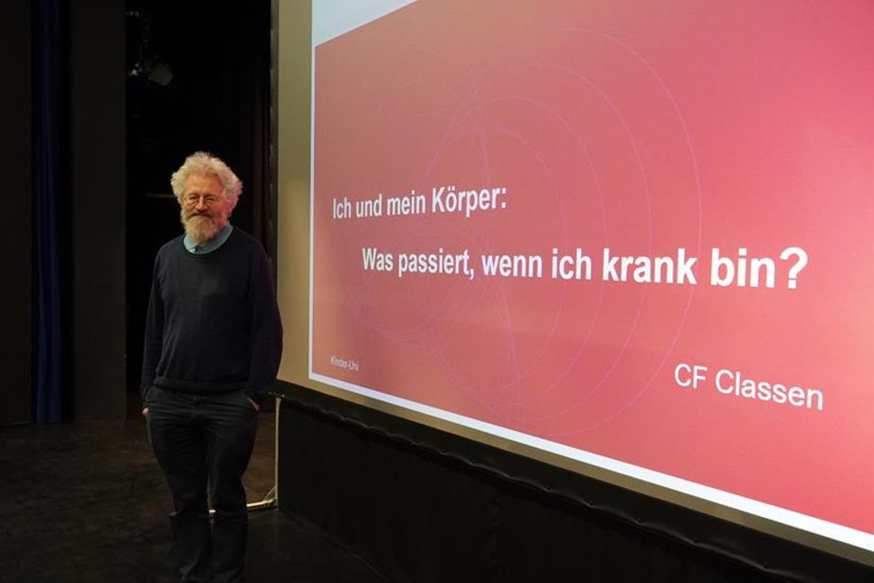 Prof. Dr. med. Carl Friedrich Classen klärte die Kinder über den Körper, Krankheiten und Gesundheit auf.