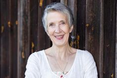 Lena Johannson liest aus ihrem biografischen Bestseller-Roman „Die Malerin des Nordlichts“.
