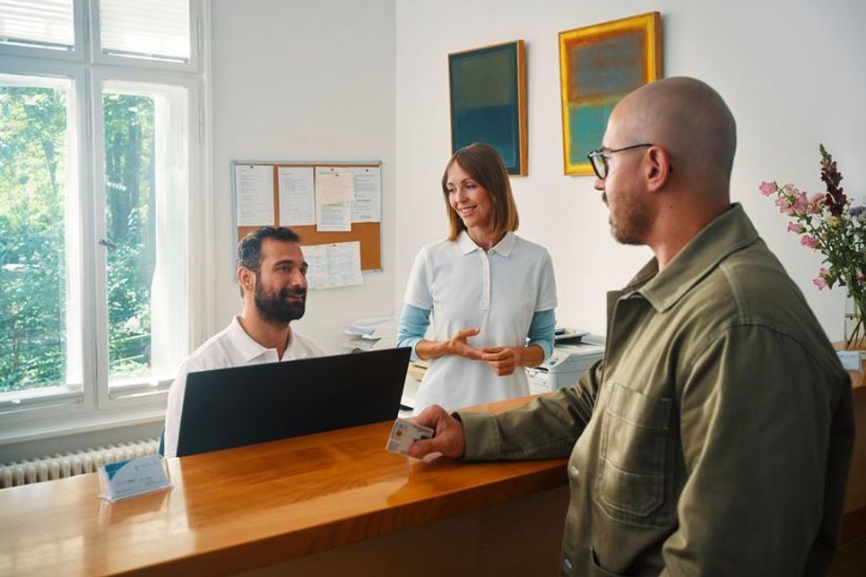 In der ePA für alle werden persönliche und hochsensible Gesundheitsdaten der Versicherten verarbeitet und gespeichert. Die Sicherheit dieser Informationen hat daher höchste Priorität.