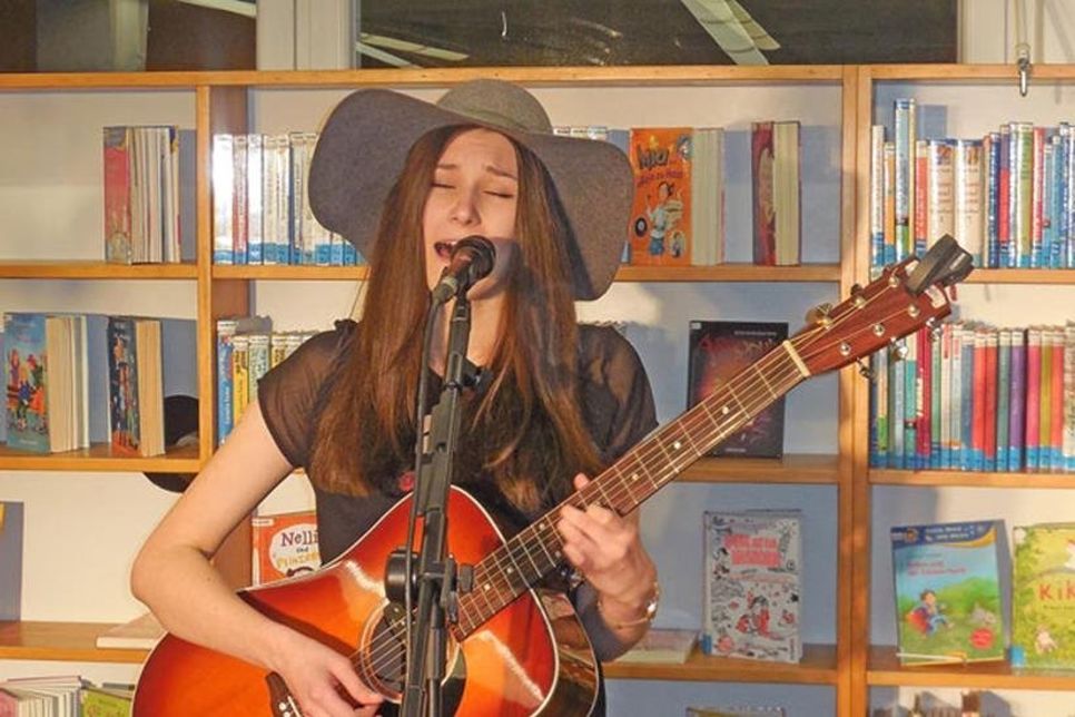 Die Preetzer Geschäftswelt ist ab sofort aufgefordert, dem Organisationsteam ihre jeweiligen Kulturangebote zu melden, damit der Flyer zu den Veranstaltungsorten im Dezember in Druck gehen kann.