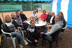 Am vergangenen Wochenende wurde die Tennissaison 2021 auf der schönen Gruber Anlage gefeiert.