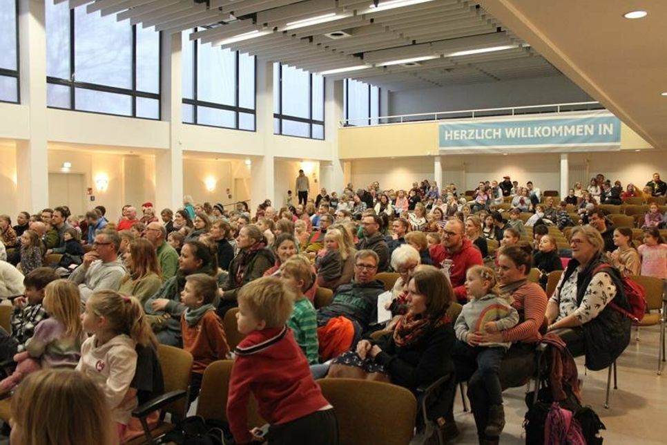 Auch die Erwachsenen freuten sich darüber, dass die Kleinen ihren Spaß hatten.