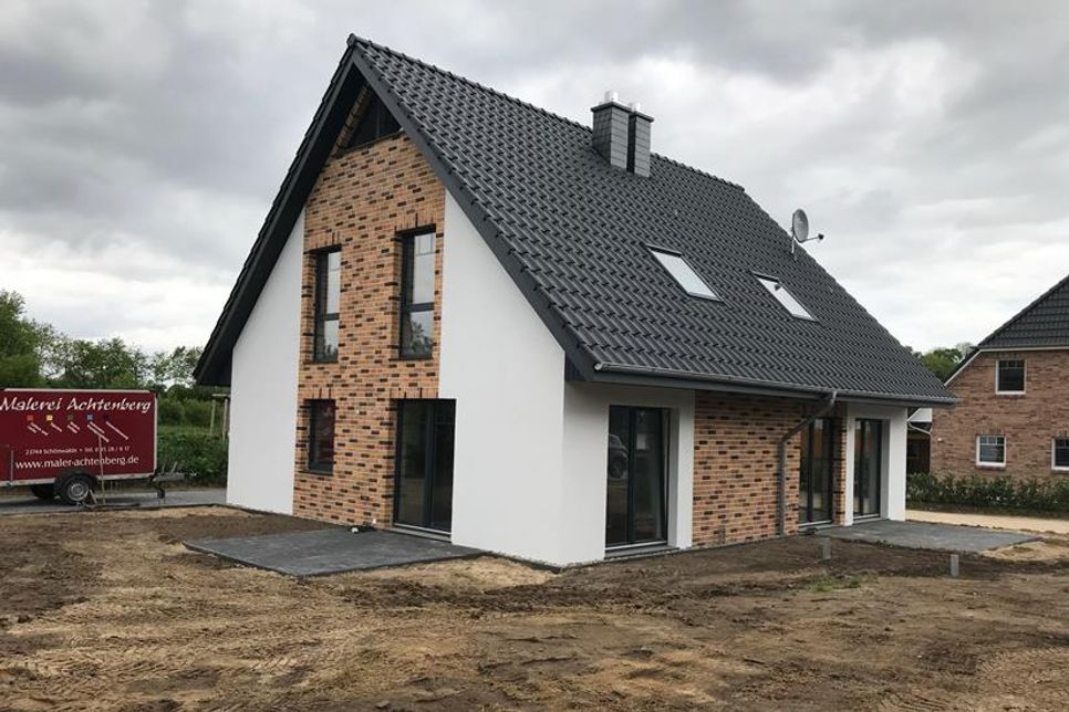 Malerei Achtenberg Energie zu sparen - mit einer Wärmedämmung an der Hausfassade oder als Innendämmung.