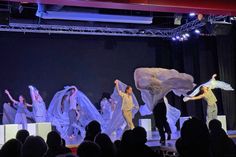 In einem außergewöhnlichen Projekt stellten Schüler historische Ereignisse tänzerisch dar.