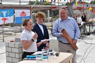 Grundstein für neue Sporthalle
