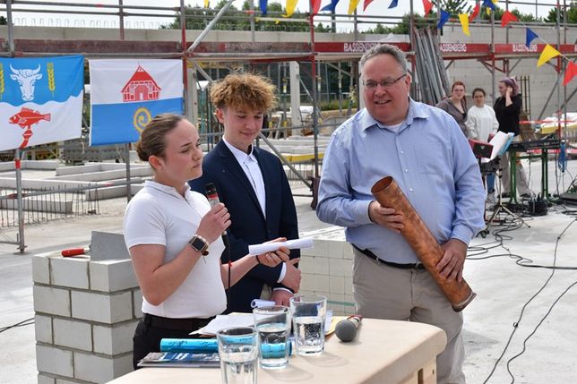 Grundstein für neue Sporthalle