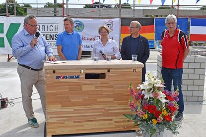 Grundstein für neue Sporthalle