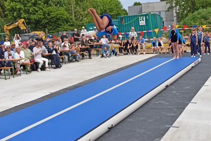 Grundstein für neue Sporthalle