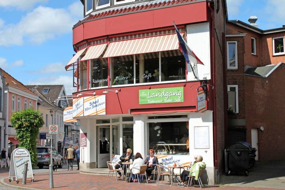 Wo das alte Stadtcafé war, befindet sich nun das moderne und schicke „Landgang“.