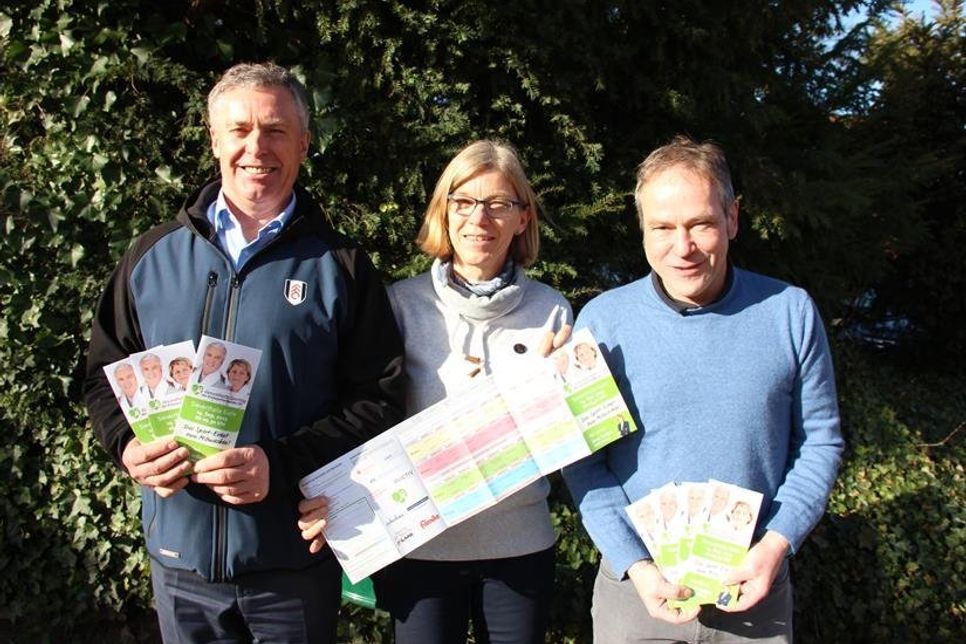 Wolfgang Ruge, Birgit Kamrath-Beyer und Dr. Axel Armbrecht stellten am Freitag den Flyer zum Gesundheitssporttag vor. Sie hoffen mit diesem Tag viele Mitstreiter mobilisieren zu können, um als Vorreiter in Ostholstein den Gesundheitssport flächendeckend in den Sportvereinen etablieren zu können und somit allen Bevölkerungsschichten ein wirksames Mittel zur eigenverantwortlichen Gesundheitsvorsorge an die Hand geben zu können.