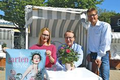 Tereza Hartkop (von links), Heinz Hinrichsen und Tourismuschef Joachim Nitz freuen sich auf die erste „Garten &amp;amp; Style“ am kommenden Wochenende in Timmendorfer Strand. (Foto: René Kleinschmidt)