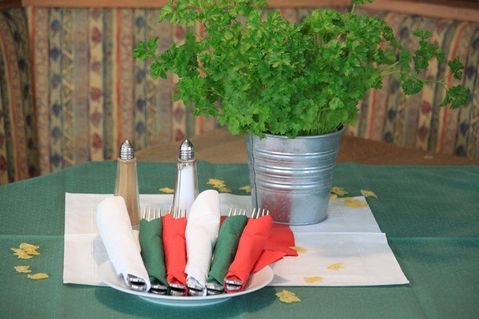 „bei Marco“ - ein Ort, an dem man mit Freunden oder der Familie lecker essen und in Ruhe entspannen kann.