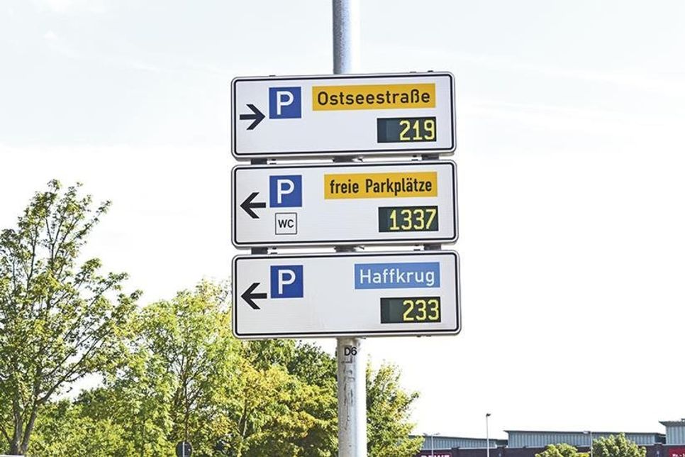 Schneller einen freien Parkplatz finden: Ein neues Parkleitsystem für Scharbeutz und Haffkrug. (Foto: René Kleinschmidt)