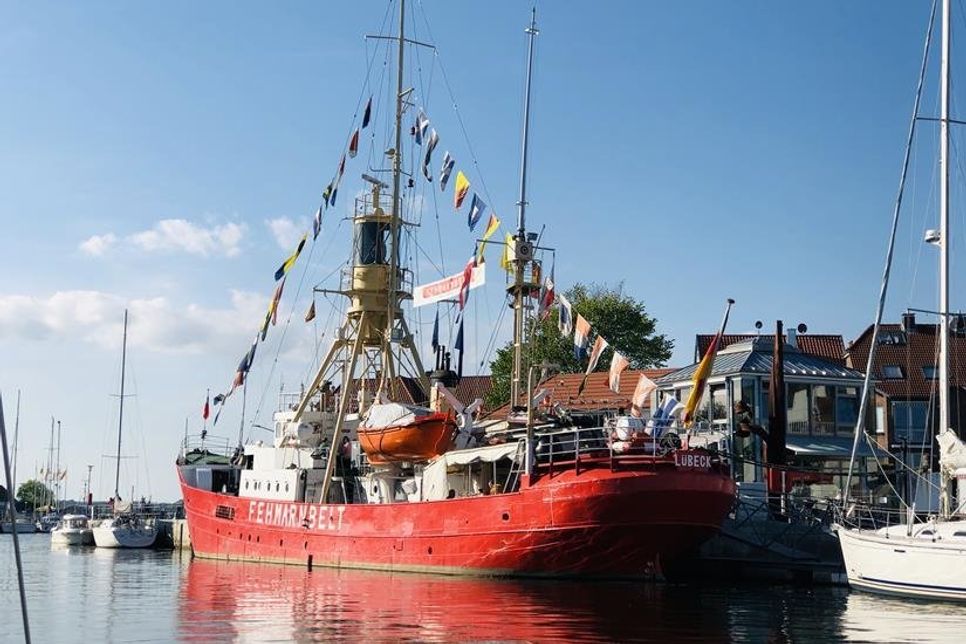 Viele Besucher nutzten die Gelegenheit, um beim Open-ship das Feuerschiff Fehmarnbelt zu besichtigen.