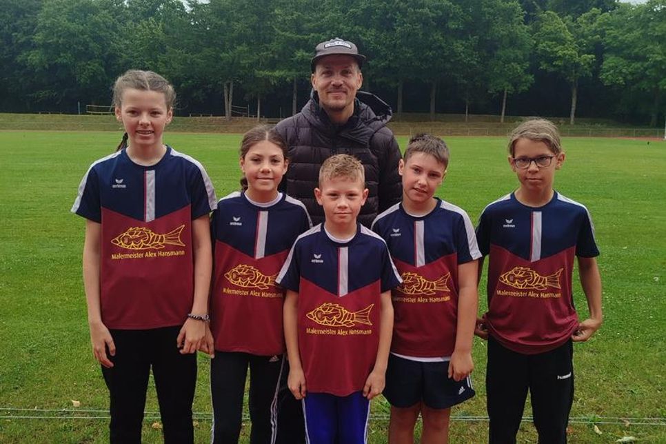 Fenja Buttkus, Liv Buttkus, Sascha Herz, Bosse Buttkus, Bendix Schulz und Hauke Schmidt (v. lks.).