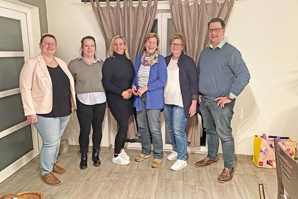 Neuer Vorstand: Julia Meckelnburg (Jugendwartin), Jaqueline Burmeister (Schriftführer), Catrin Bock-Jacobsen (Kassenwart) Armgard de la Motte (1. Stellvertreterin), Anja Lamp (1. Vorsitzende), Heimo Stoffel (2. Stellvertretender Vorsitzender)