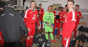 SV Schashagen-Pelzerhaken mit Trainer Christian Laabs stimmt seine Jungs auf das Kreisklasse A Spiel beim TSV Lütjenburg II ein.