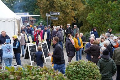 Im Kurpark gab es „Göttliche Erbsensuppe“ und „Himmlische Bratwurst“.