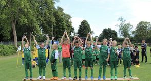 An beiden Turniertagen treten Mannschaften der E-, C-, G- und F-Jugend aus der Region gegeneinander an.