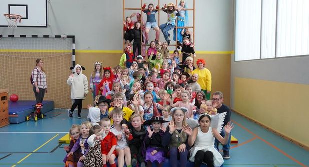 Zahlreiche bunt verkleidete Kinder kamen am Samstag zum Kinderfasching.