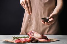 Was ist dran an den Grill-Weisheiten? Ein Faktencheck entlarvt die größten BBQ-Mythen.