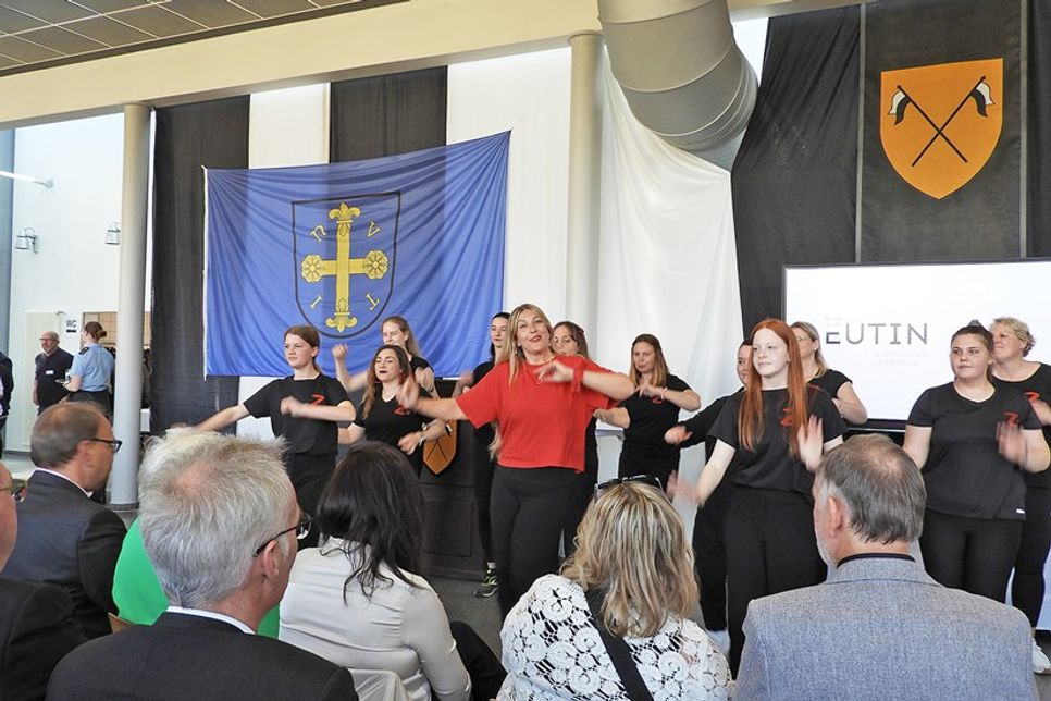 Showacts lieferte die BSG Zumba-Gruppe unter Leitung von Vanessa Rauter.