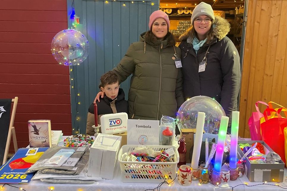 Der Förderverein „Die Wassergeister“ bereicherte das Fest mit einer gut bestückten Tombola.