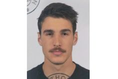 Passfoto des Vermissten. (Bildrechte: Polizeidirektion Lübeck)