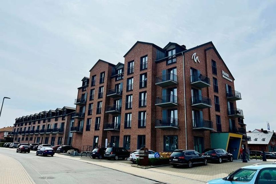 Wir machen mit euch eine kleine Tour durch das wunderschöne 4-Sterne Hafenhotel Meereszeiten in Heiligenhafen.