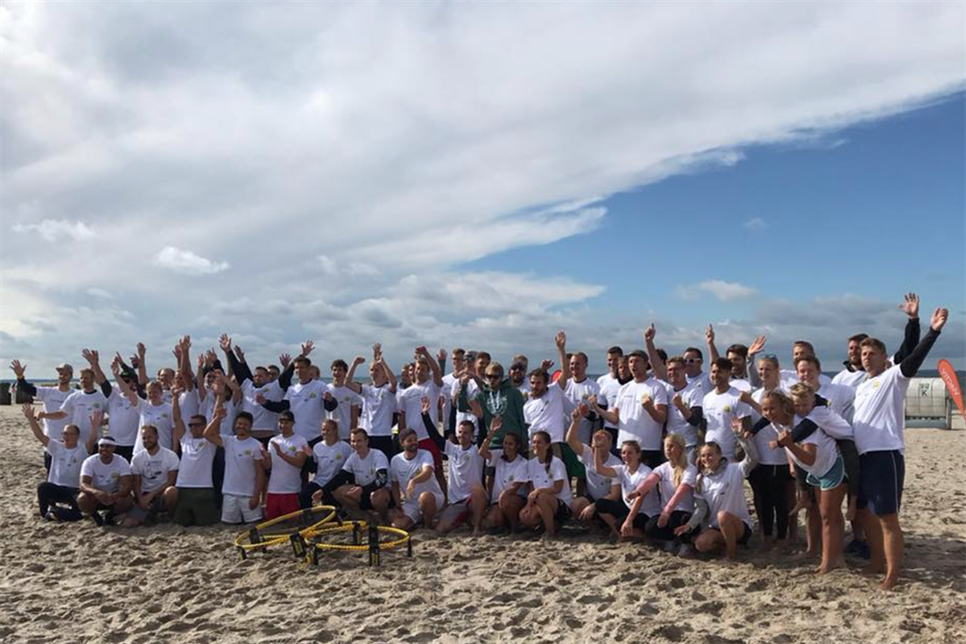 Erstmals läuft die Strandmeisterschaft als offizieller „Roundnet Germany Tour Stop“ und es kommen Teams aus der ganzen Bundesrepublik.