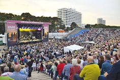 Über 12.000 Besucher erlebten an drei Tagen ausverkaufte Live-Konzerte von Sarah Connor, Felix Jaehn und Roland Kaiser in der Musik-Arena in Timmendorfer Strand. (Fotos: René Kleinschmidt)