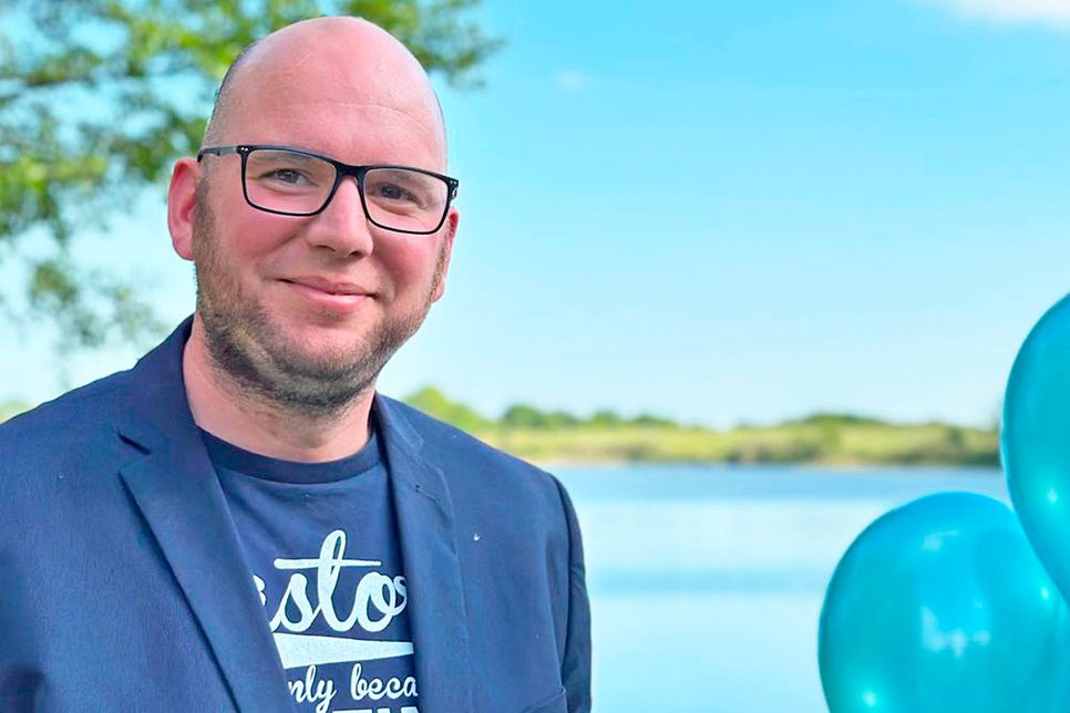 Dennis Pferdmenges kam Im Spätherbst 2022 als neuer Pastor nach Malente.