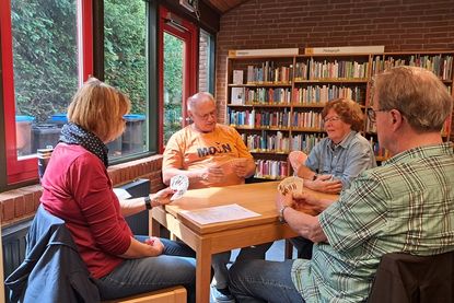 An den Spieltischen wurde gereizt, gestochen und geblufft.