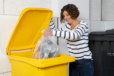 Verbraucher sind angehalten, Verpackungsabfälle in transparenten Abfalltüten oder lose in die Gelbe Tonne zu entsorgen.