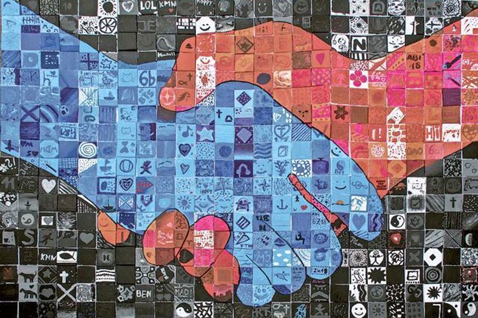 Erstmals seit langen Jahren fand das Schulfest wieder am Nachmittag und frühen Abend statt, so dass viele Eltern die Veranstaltung besuchen und bereichern konnten.