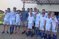 Eine Woche lange waren die Jugendlichen mit ihren beiden Betreuern zu Gast in der Sportschule.